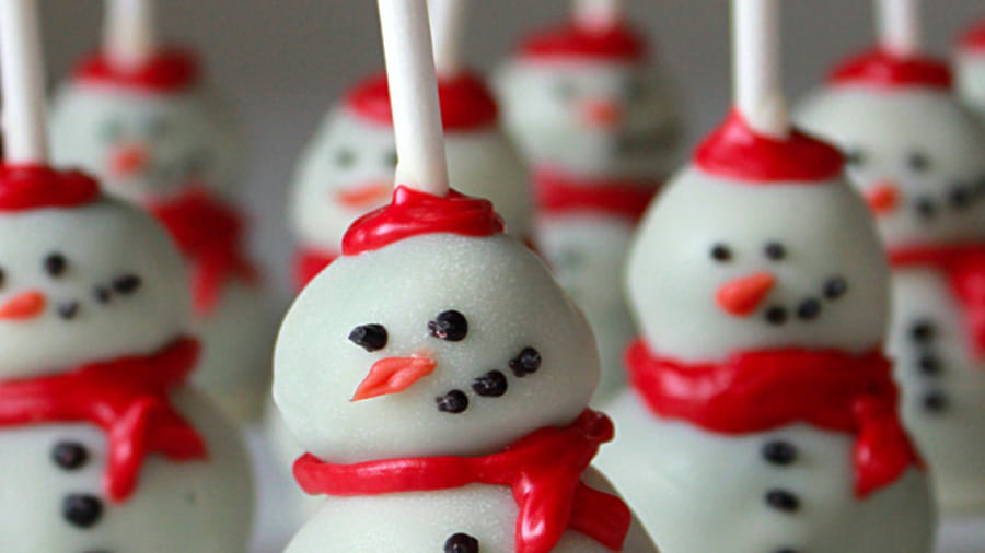recipe image Cake pops hombre de nieve