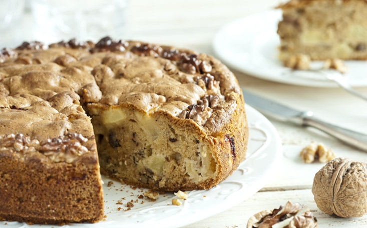 recipe image Receta Bizcocho con nueces y manzana