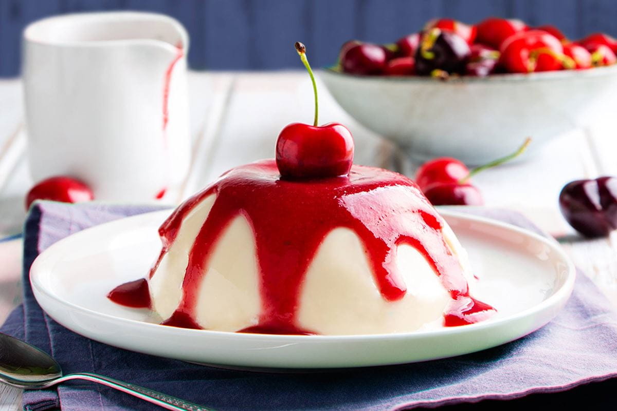 recipe image Panna Cotta con cerezas